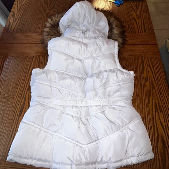 Canada Weather Gear  White Hooded Puffer Vest Faux Fur Trim Zip & Snap Size XL - Picture 7 of 16